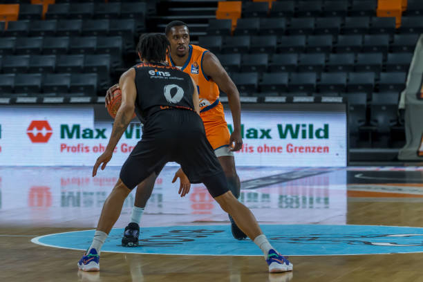 赞誉的背后 赞誉的背后